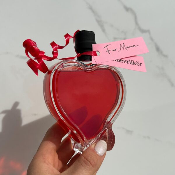 Muttertag: Erdbeerlikör