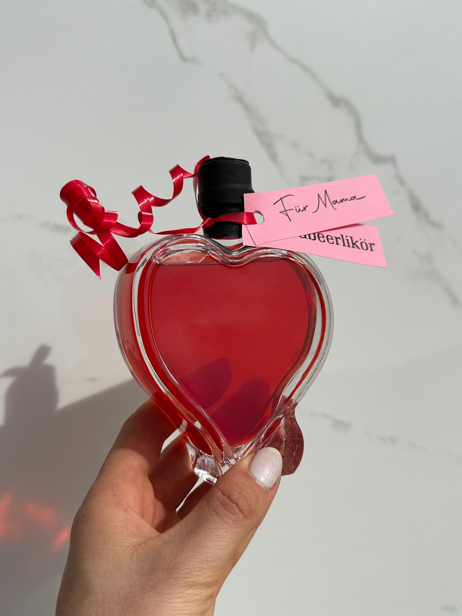 Erdbeerlikör Herzflasche