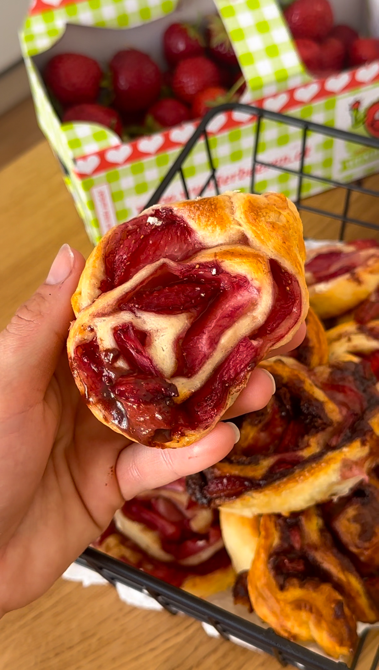 Erdbeer-Nutella-Schnecke